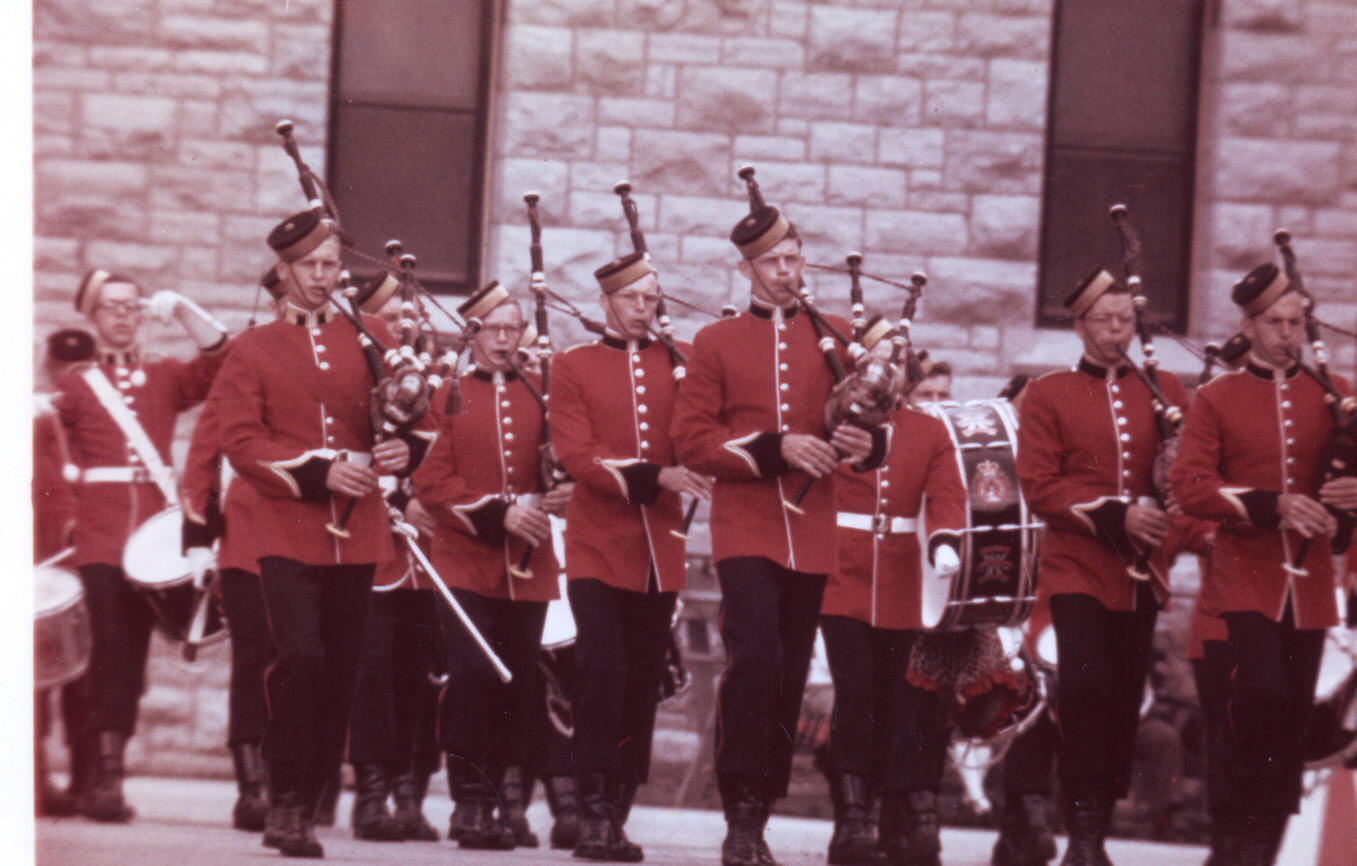 Colour Photo of RMC Pipeband